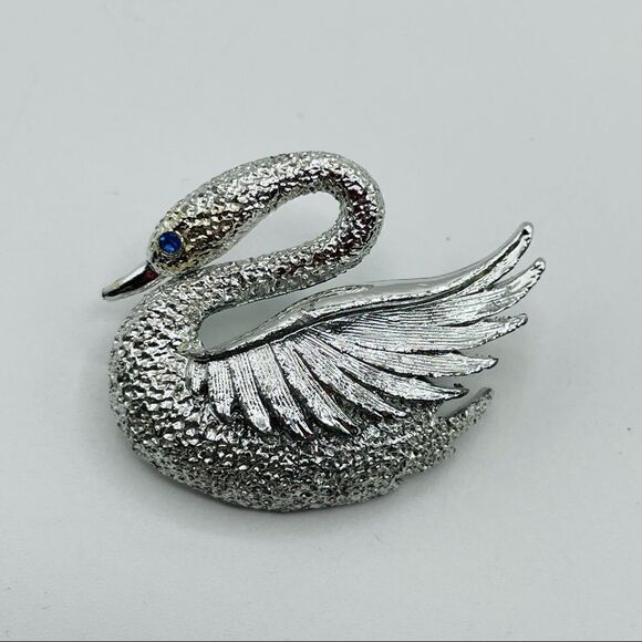 Vintage Gerry Silver Swan Pin Brooch - Picture 1 of 3